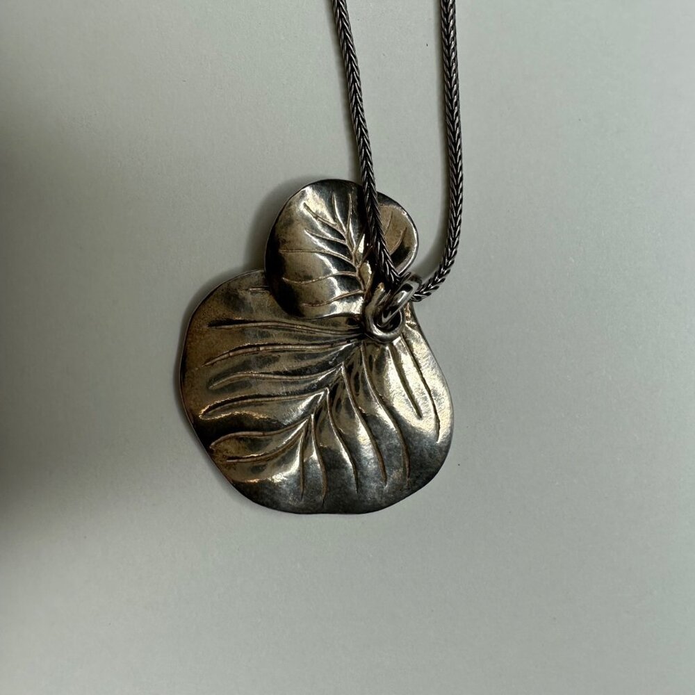 Silpada Sterling 925 Silver Ginkgo Leaf Pendant Grow Necklace N2073 17" 9 grams - Picture 2 of 7